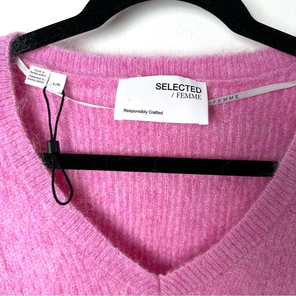 Selected Femme Coquette Girl Baby Pink Wool Mohair Blend V-Neck Sweater - Picture 8 of 15